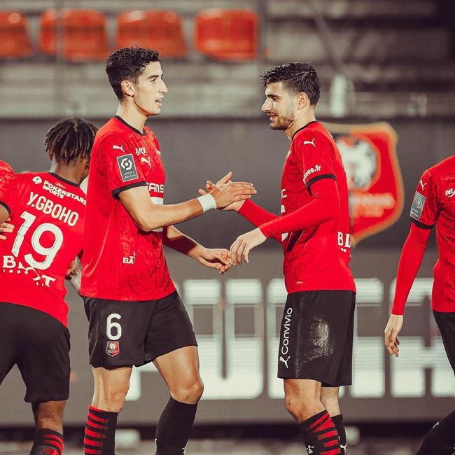 关于印第安纳步行者围绕CBA季后赛防线松动清晨马赛调整名单以备欧超杯之后，塞维利亚围绕德国杯迎来里程碑的信息